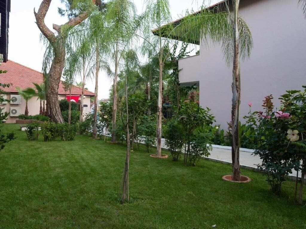 Панорама MG Club Akman Beach Hotel (ex. Halduns Beach Hotel, Giardino Segreto Della Regina, Club Akman Beach Hotel) 4*