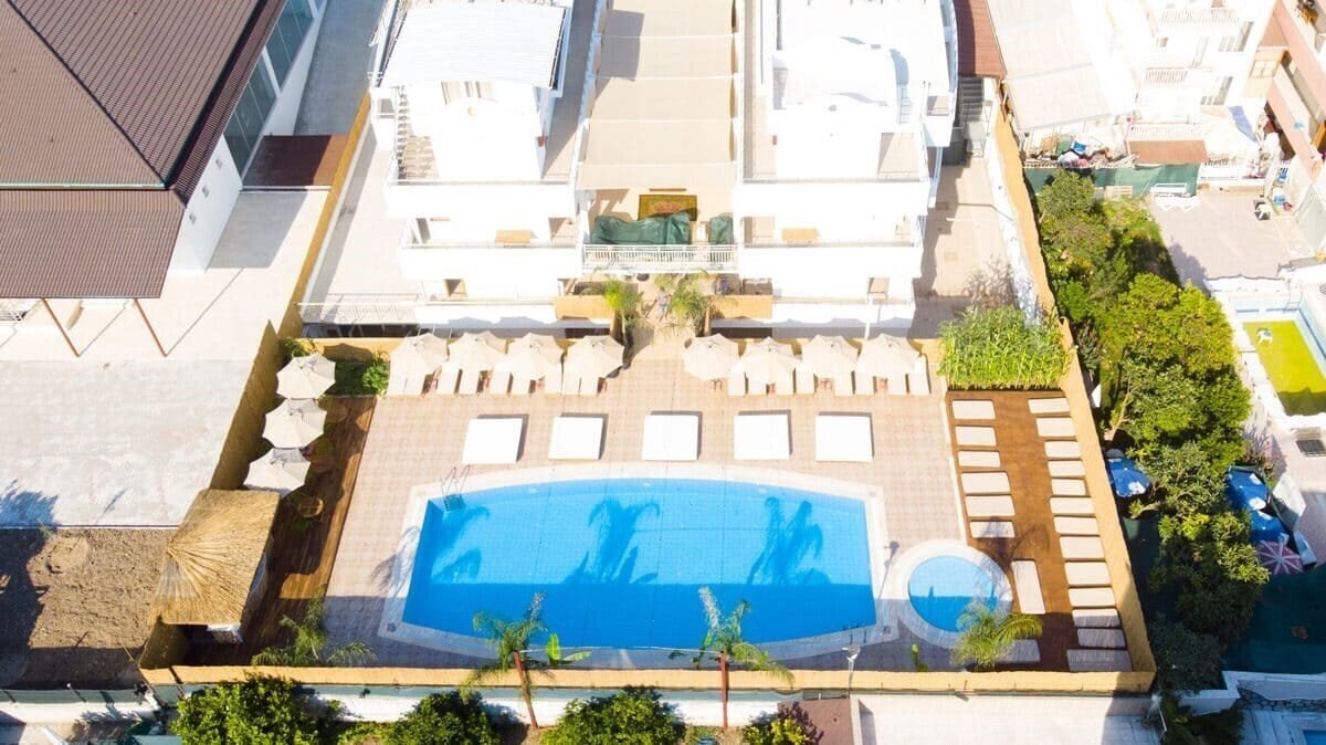 Картинка Esquire Hotels & Lounges 3*