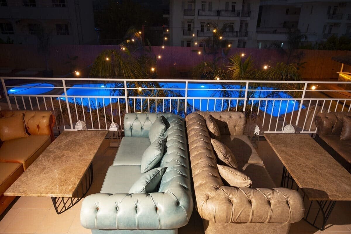 Панорама Esquire Hotels & Lounges 3*