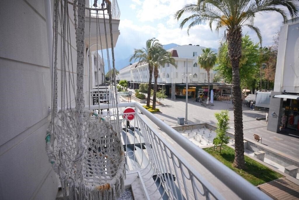 Отель Nar 15 Hotel (ex. By Cemil Otel, Cekmen Hotel) 3*