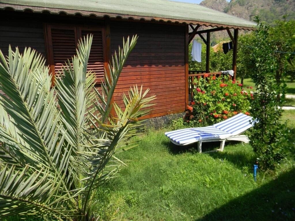 Апартаменти Armina Hotel 3*