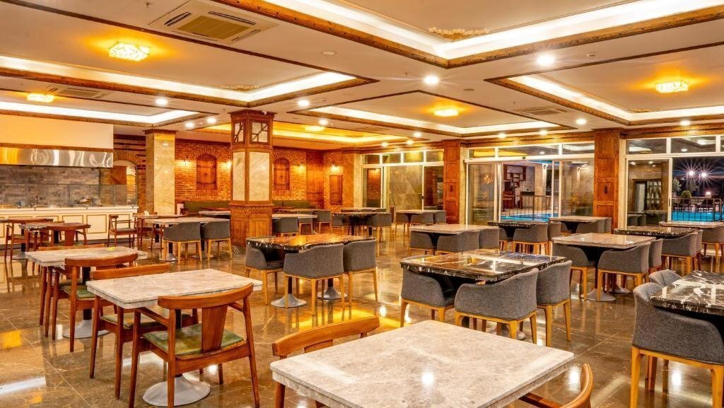 Апартаменти La Hoya Beach Hotel Beldibi 4*