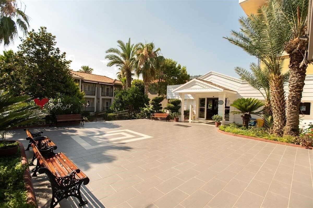 Территория Miramor Garden Resort Hotel 4*