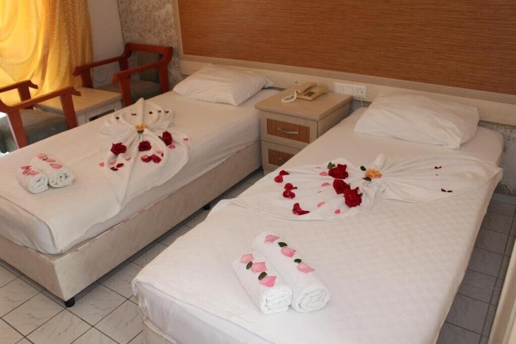 Территория Kemer Star Hotel (ex. Kemper Dinara Garden, Dinara Garden Hotel) 3*