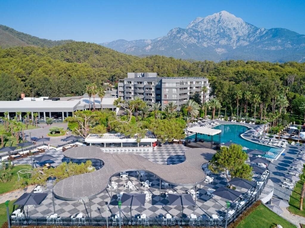 Фотография Movenpick Resort Antalya Tekirova 5*