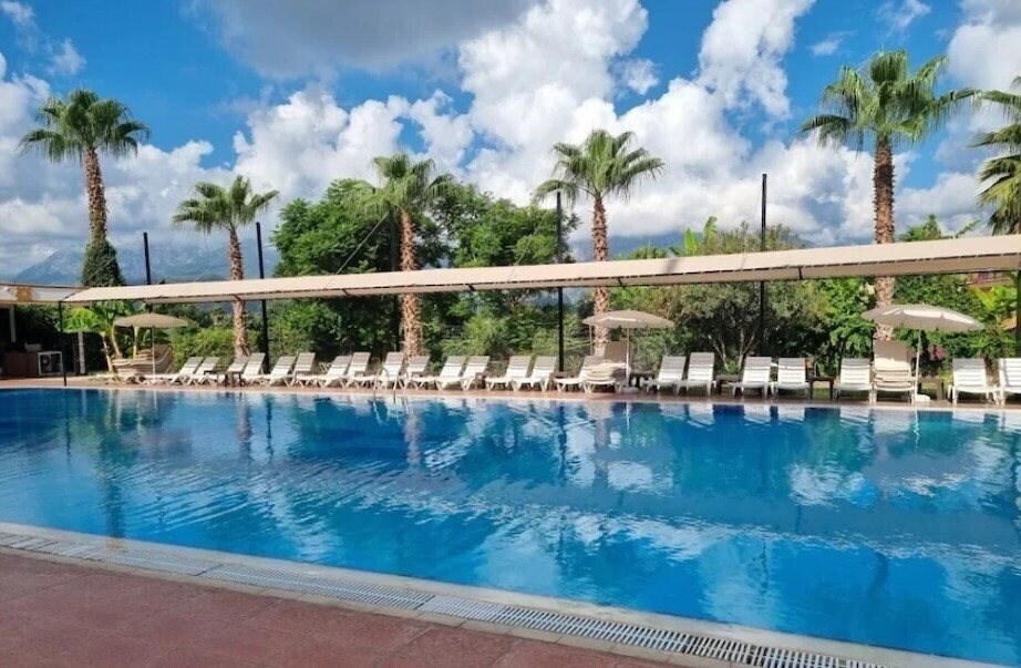 Готель Aware Resort & Spa 4*