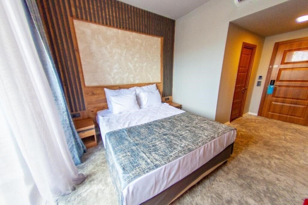 Картинка Dedeman Kemer Resort (ex. Club Jovia Kemer, Armir Resort, Kemer Millenium Resort, Kemer Reach Hotel) 5*