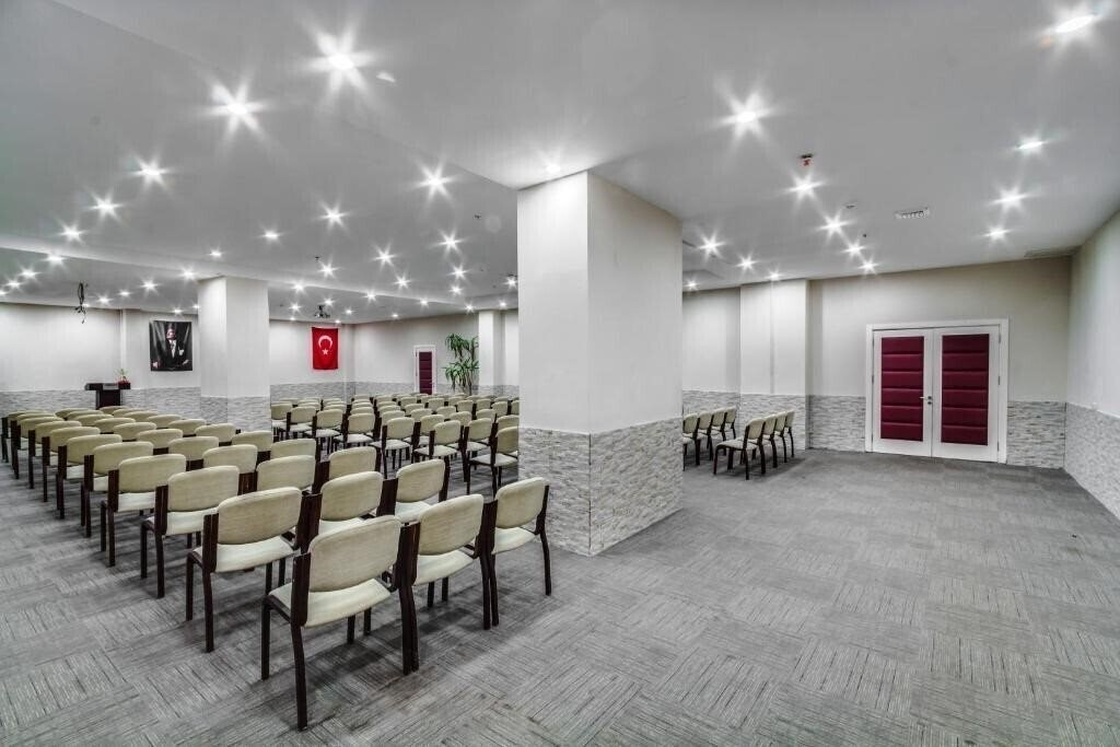 Территория Dedeman Kemer Resort 5*