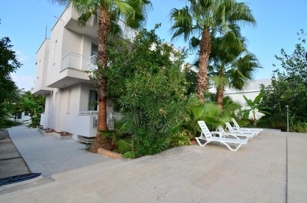 Панорама Kiris Garden Hotel 3*