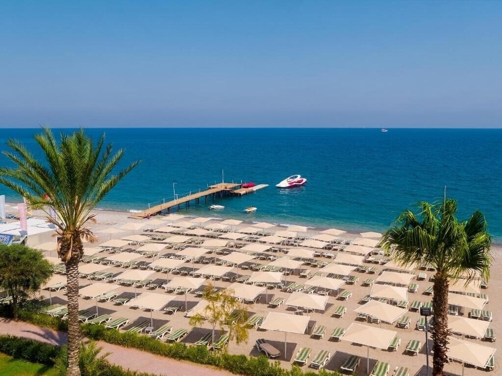 Вид L'Oceanica Beach Resort 5*