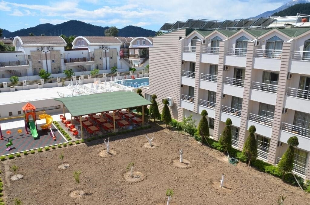Территория Erkal Resort 4*