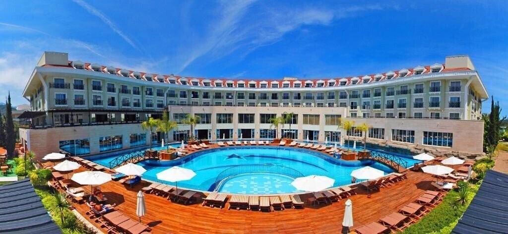 Отель Meder Resort Hotel 5*