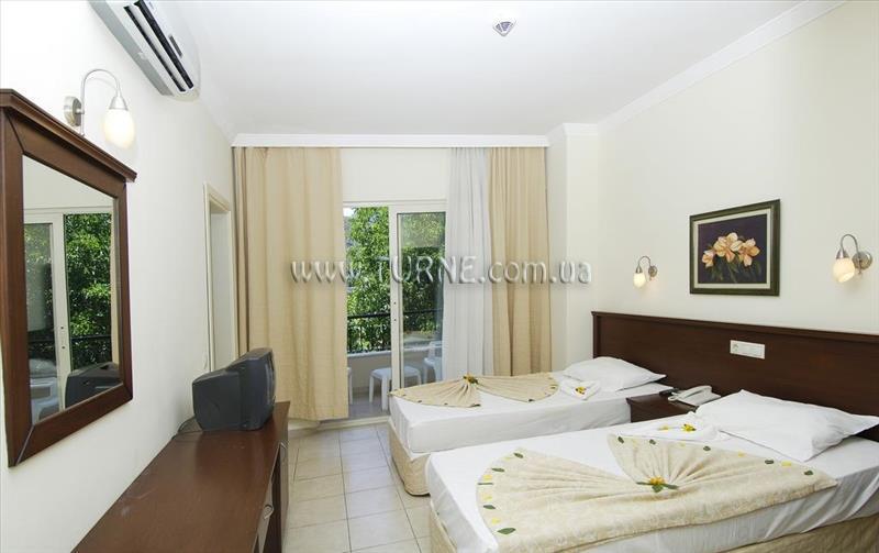 Фото Strawberry Hotel Spa 3*