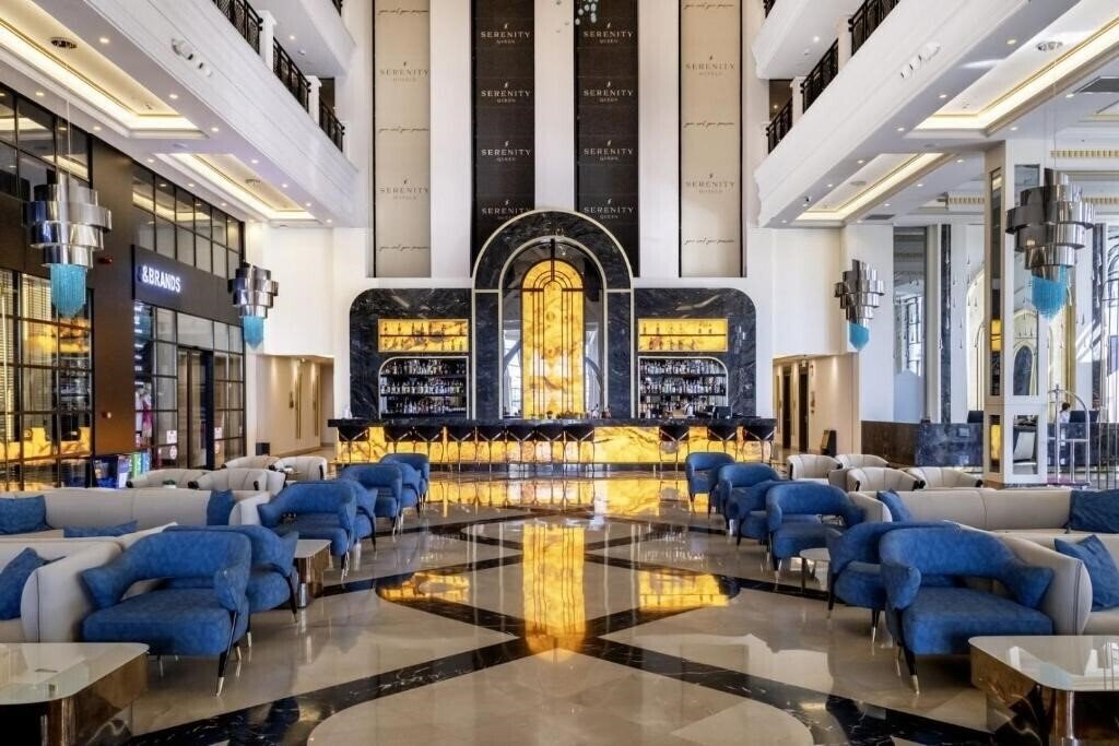 Апартаменты Serenity Queen Hotel 5*