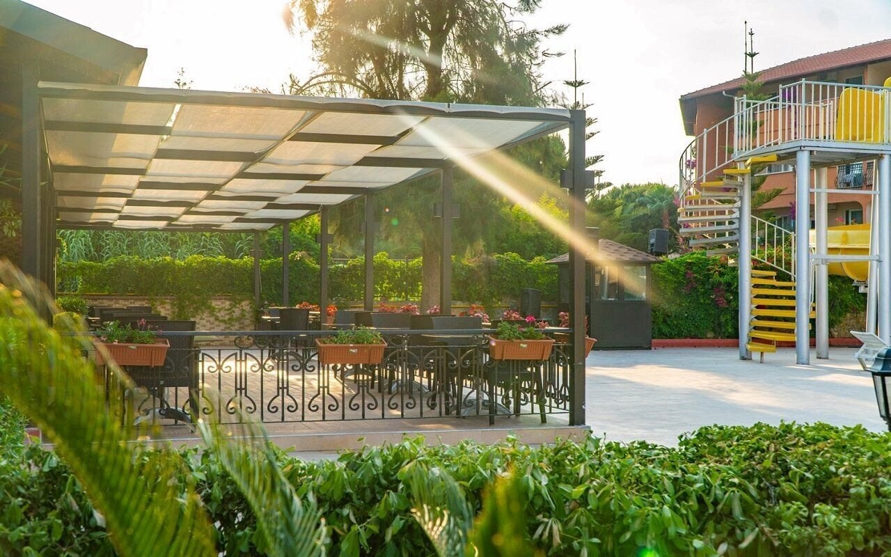 Апартаменты Mediterranean Breeze Hotel 4*