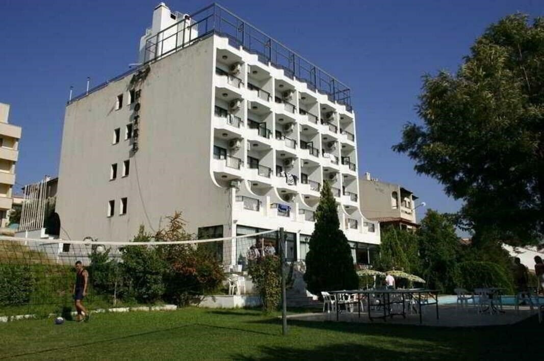Готель Alp Hotel 2*