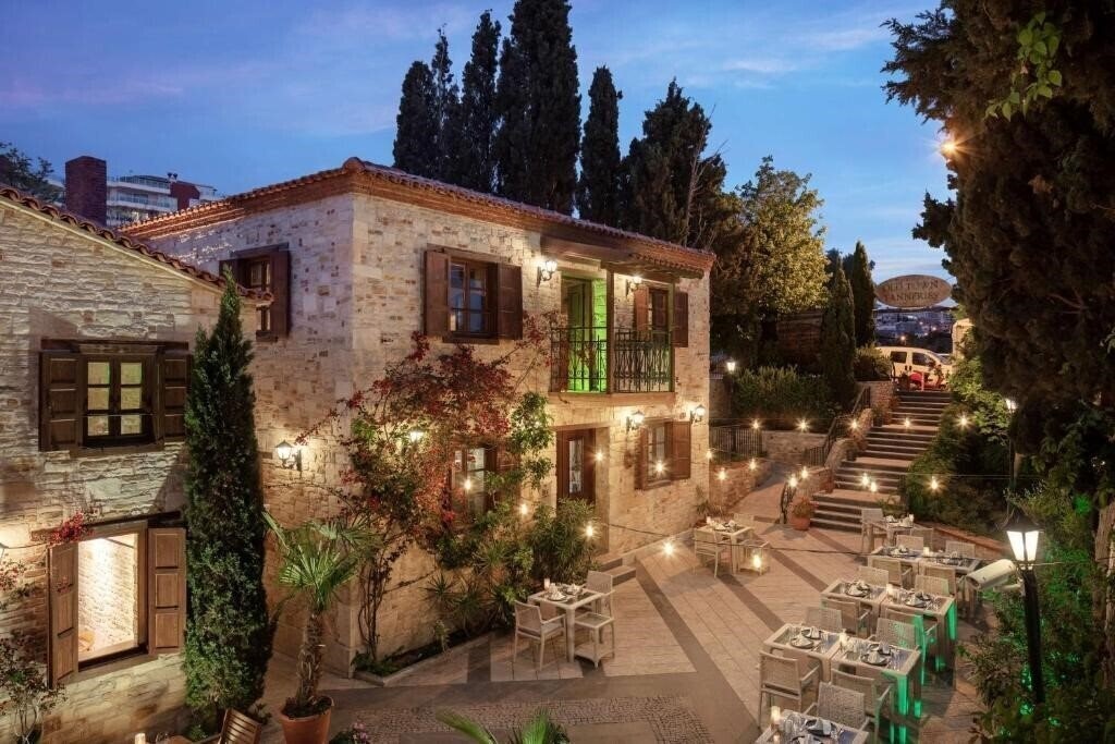 Вид Doubletree by Hilton Kusadasi 5*