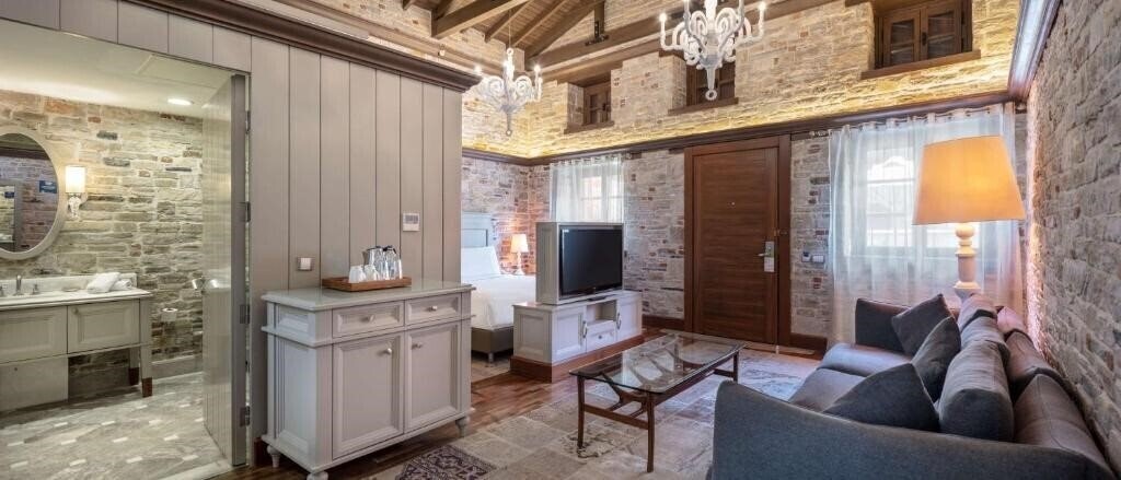 Панорама Doubletree by Hilton Kusadasi 5*