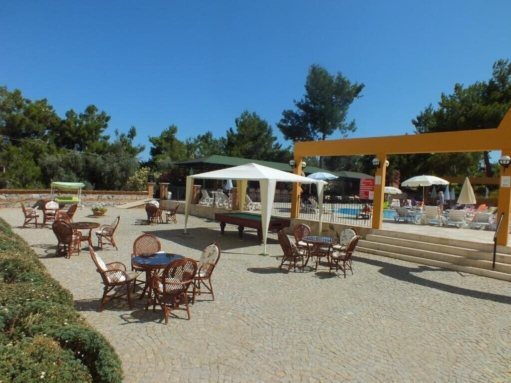 Вид Tuntas Family Suites Kusadasi 4*