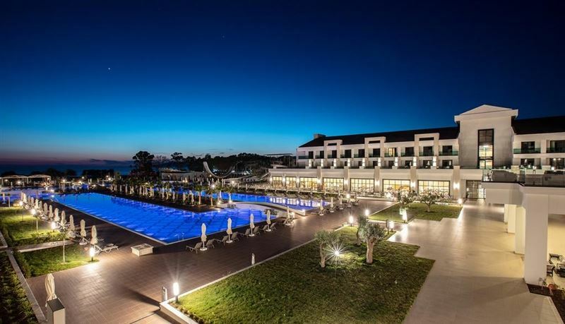 Готель Korumar Ephesus SPA & Beach Resort 5*