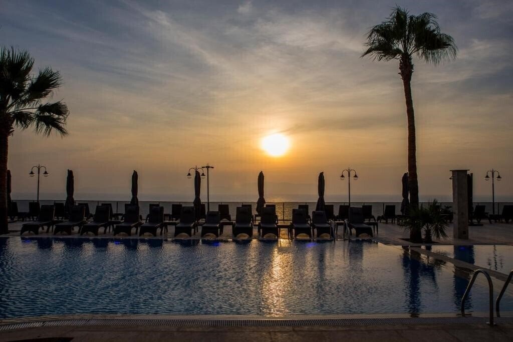 Апартаменти Neopol Hotel Special Class 3*