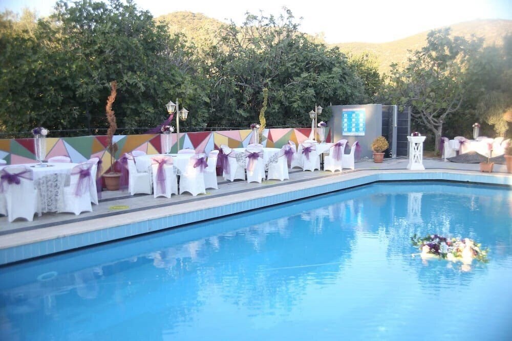 Панорама Bulut Garden Boutique Hotel (ex. Bulut Garden Hotel B-Class, Garden Butik Hotel) 3*