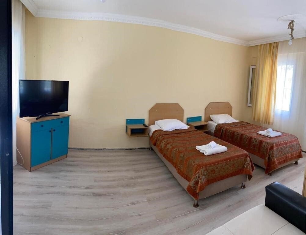 Панорама The Palm Club Aparthotel 3*