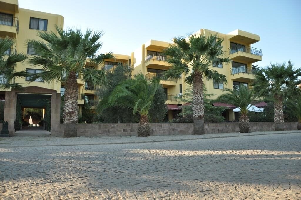 Вид Palm Court Suites 3*