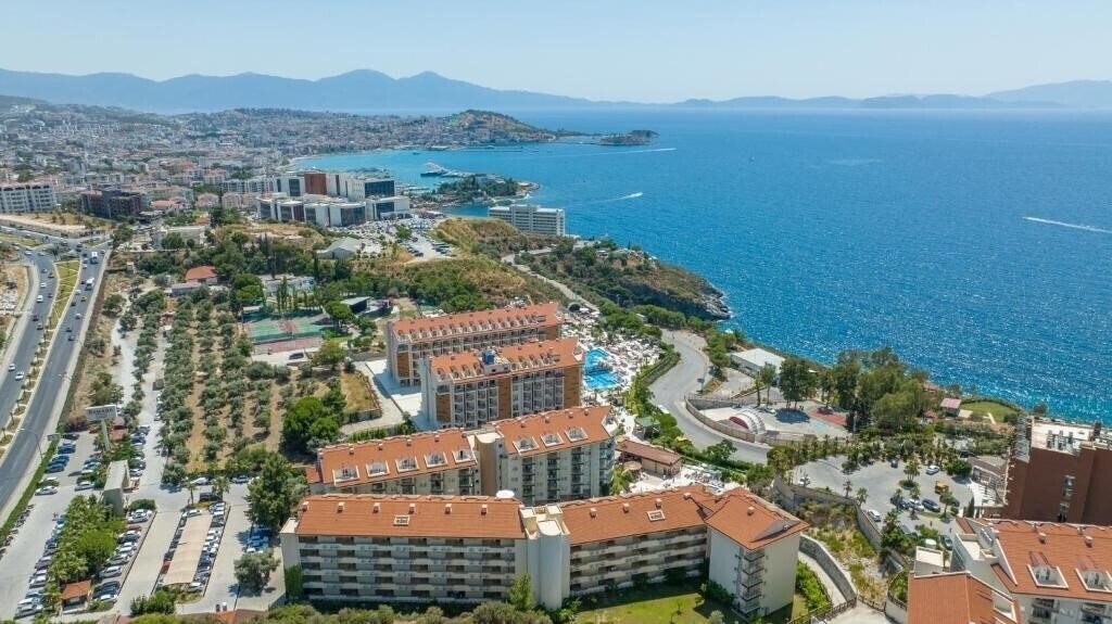 Картинка Ramada Resort by Wyndham Kusadasi & Golf 4*