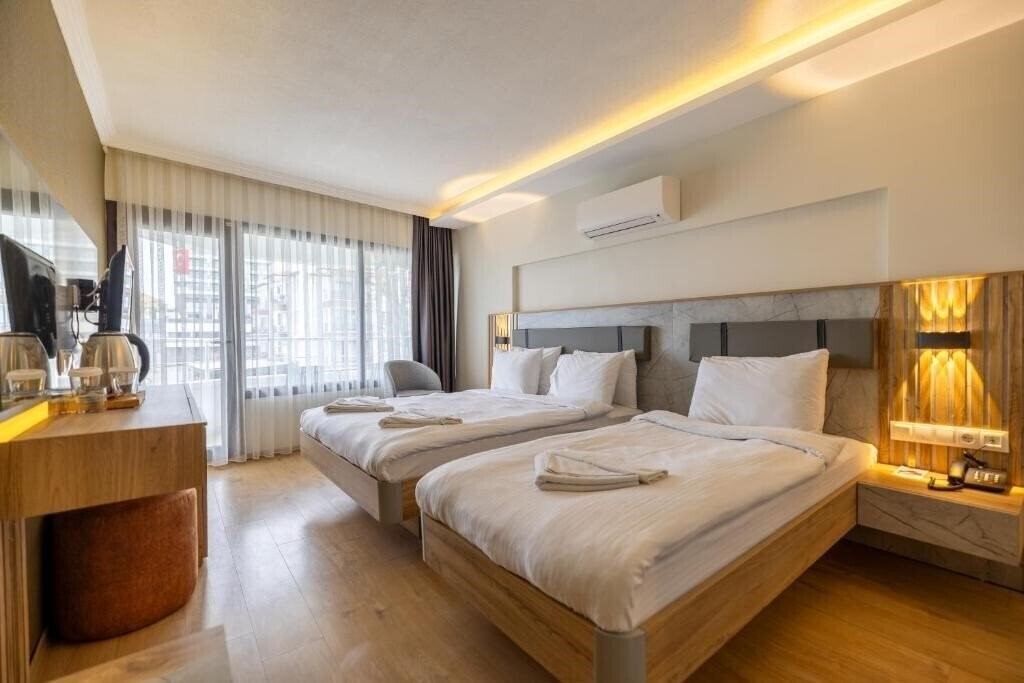 Фото Rest & More by Dedeman (ex. Queen Marin Hotel, Grand Hotel Kurdoglu) 4*