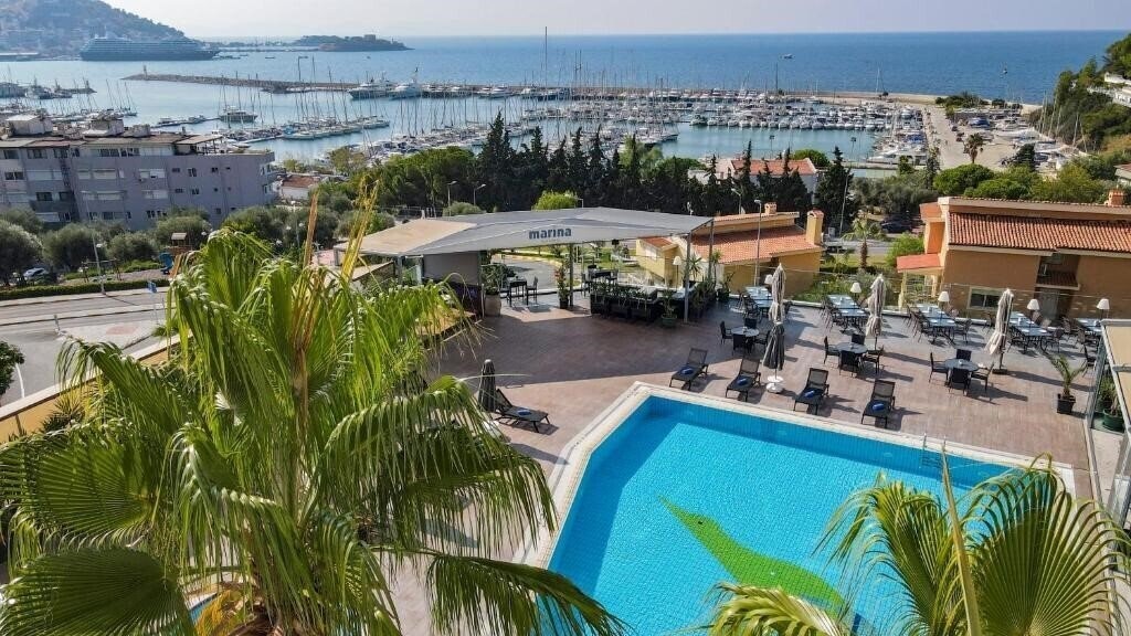 Вид Elite World Kusadasi (ex. Elite World Hotel Kusadasi, Marina Hotel Kusadasi) 5*