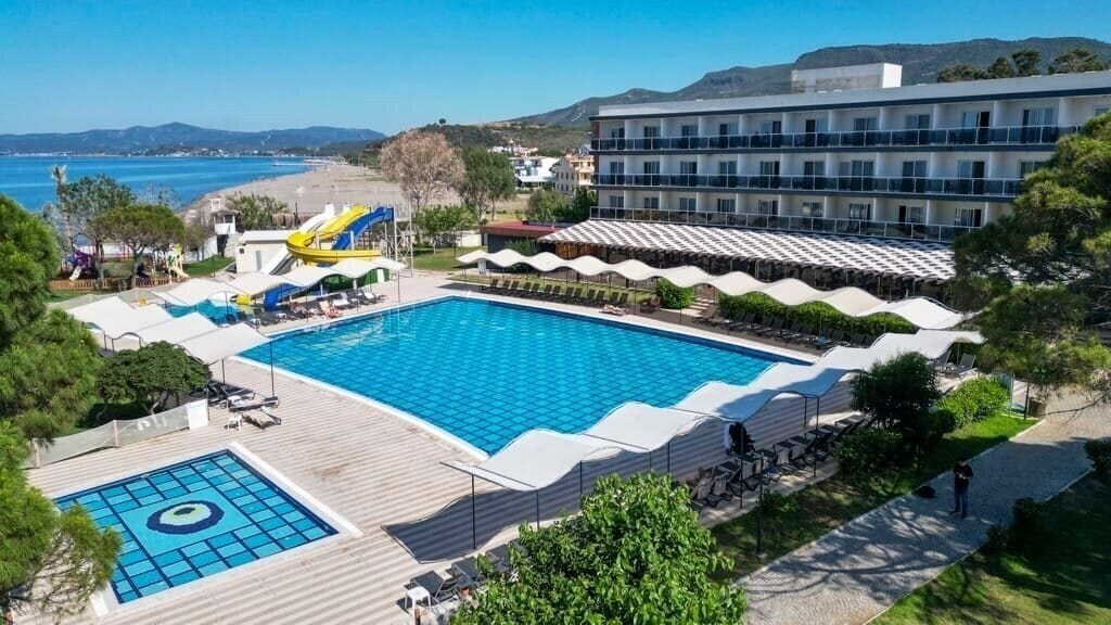 Вид Royal Beach Club Hotel (ex. Grand Sahin's Gumuldur, Gumuldur Resort Hotel) 4*