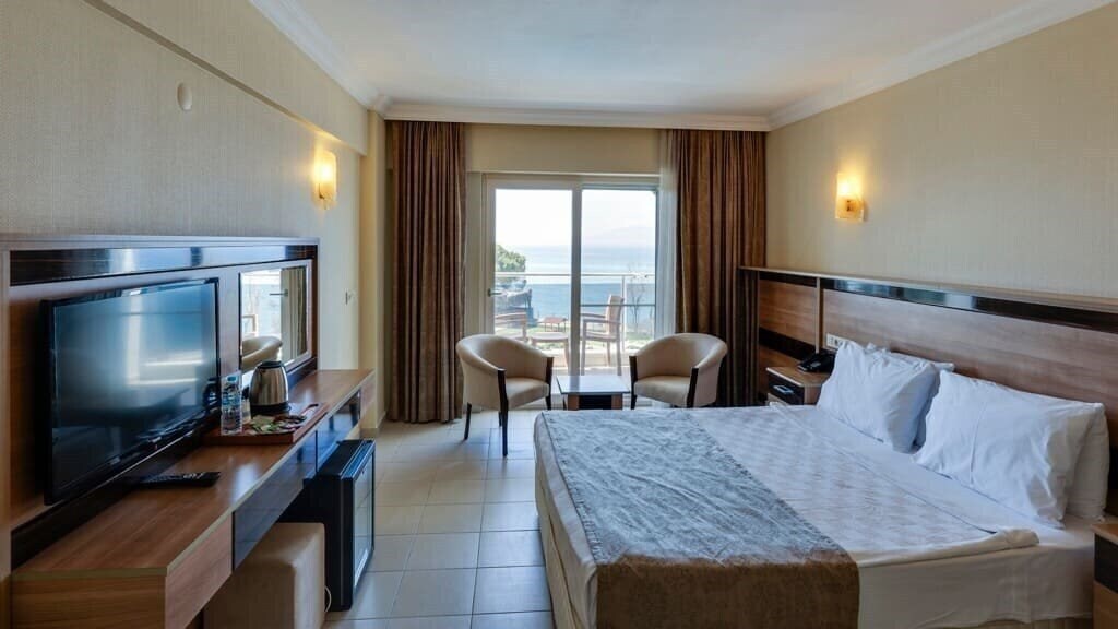 Панорама Royal Beach Club Hotel (ex. Grand Sahin's Gumuldur, Gumuldur Resort Hotel) 4*