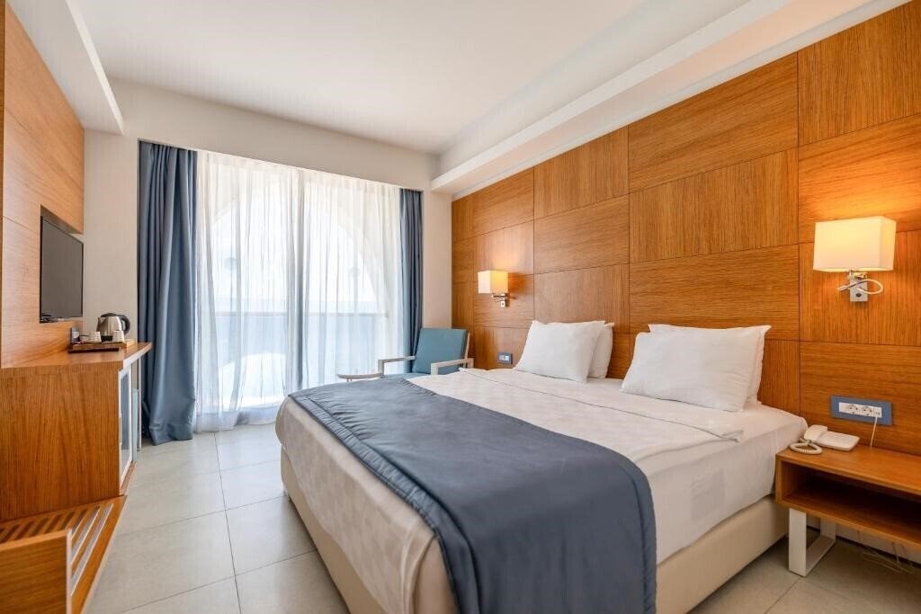 Картинка Infinity by Yelken Kusadasi (ex. Imbat Hotel) 5*