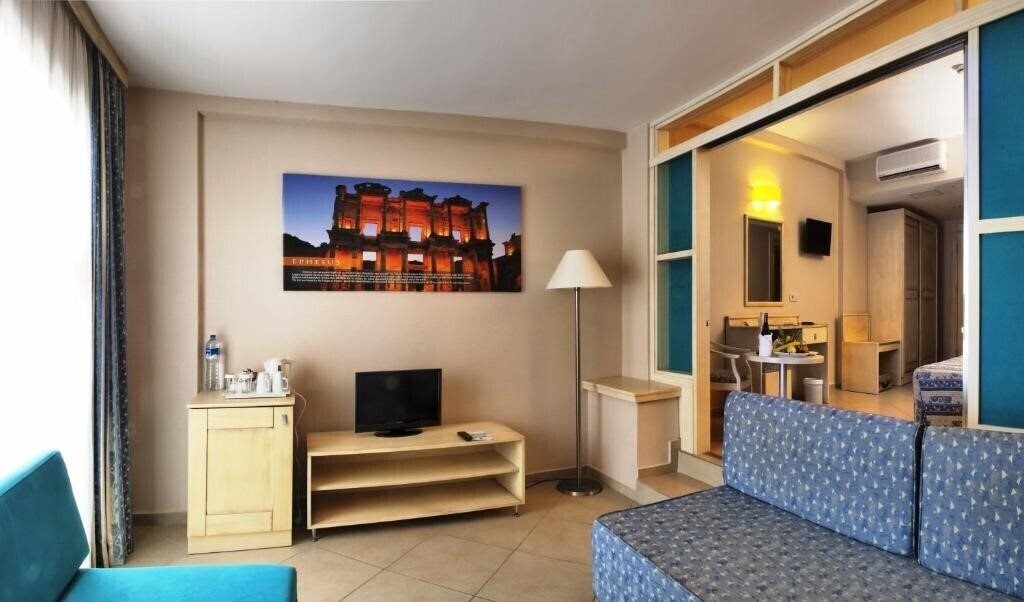 Апартаменты Ephesia Holiday Beach Club (ex. Pine Bay Beach Club) 4*