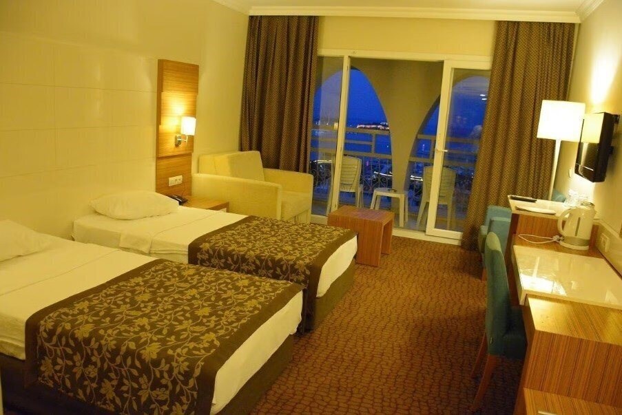 Територія Goldenday Wings Hotel Kusadasi (ex. Hotel Golden Day, Golden Day Hotel, Golden Day Wings) 3*