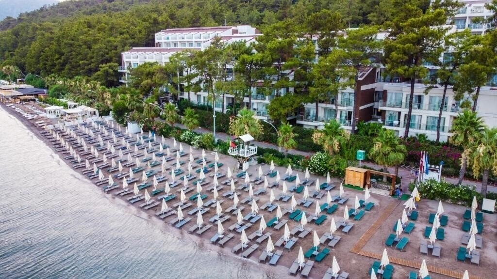 Вид Orka Lotus Beach Hotel 5*