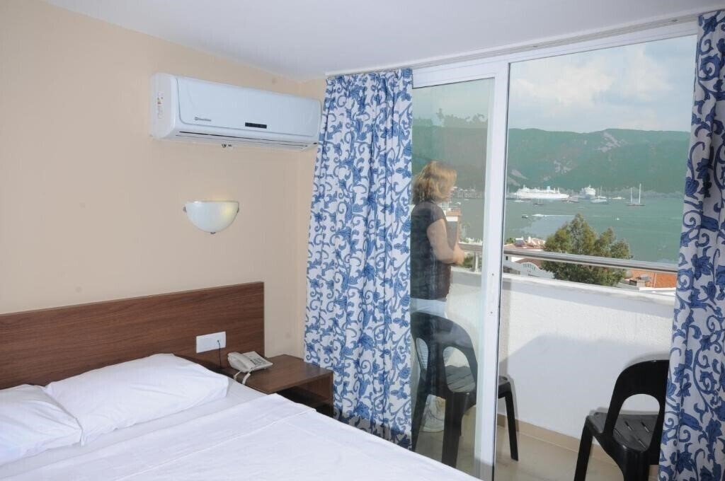 Апартаменти Sonnen Hotel (ex. Sun Maris Beach, Delfina Beach) 3*