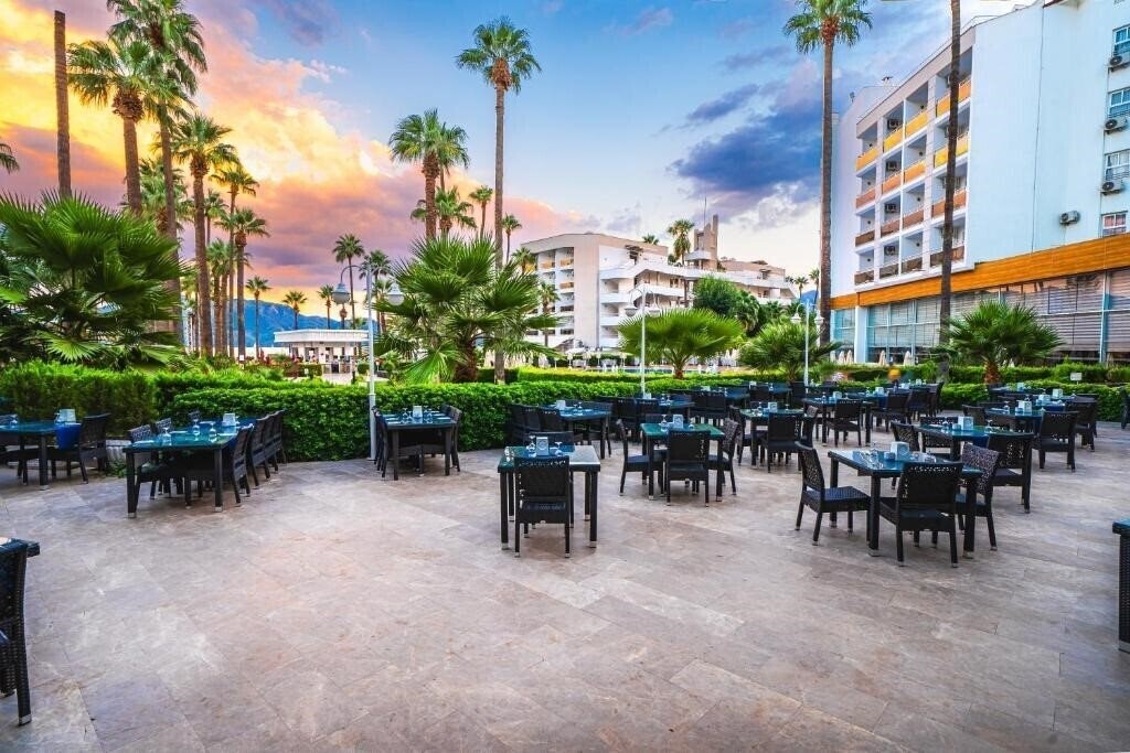 Картинка Ideal Prime Beach Hotel 5*