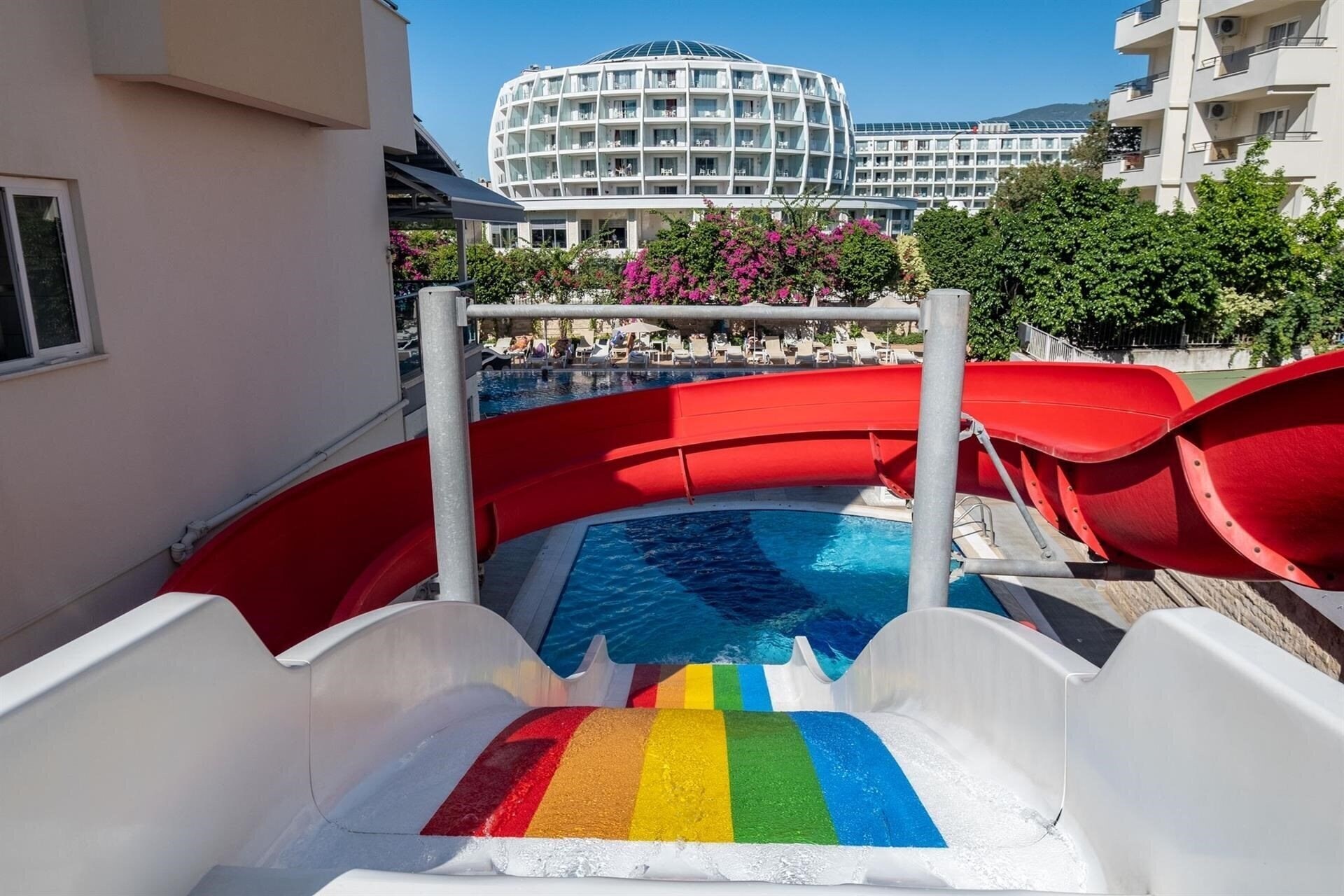 Вид Prestige Garden Hotel 4*