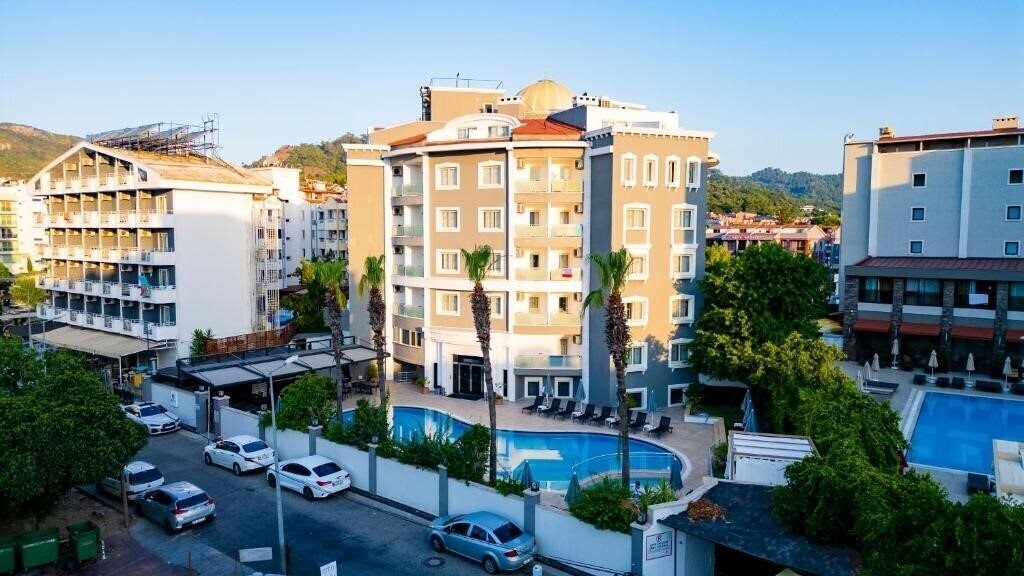 Апартаменты Motto Premium Hotel 4*