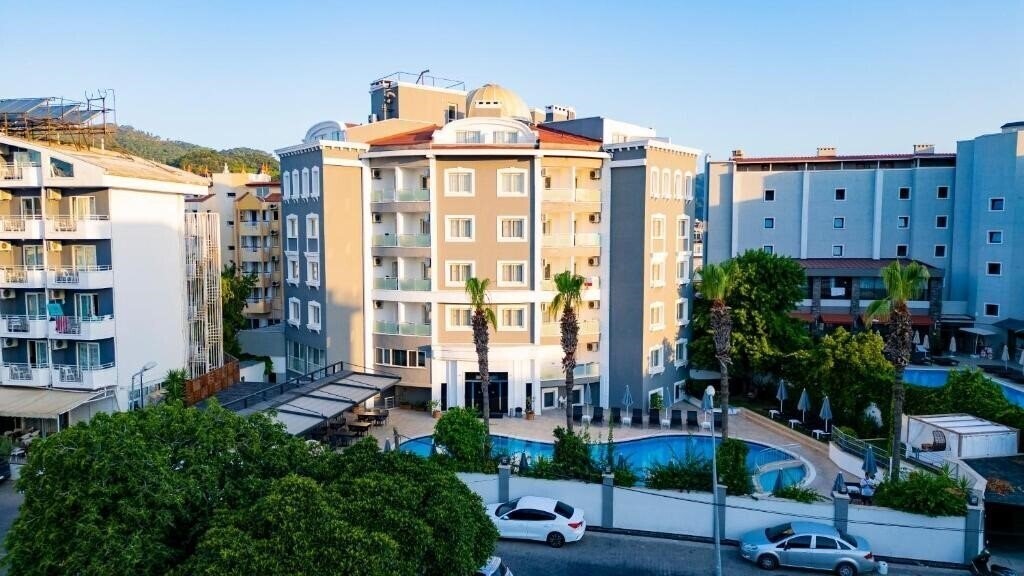 Панорама Motto Premium Hotel 4*