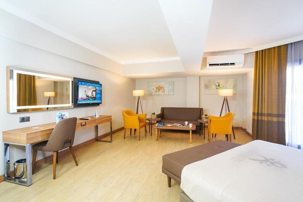 Картинка Julian Marmaris 4*