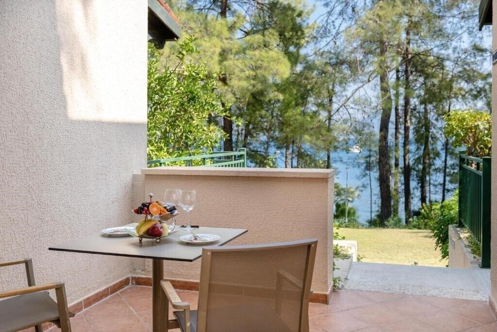 Территория Labranda Mares Marmaris 5*