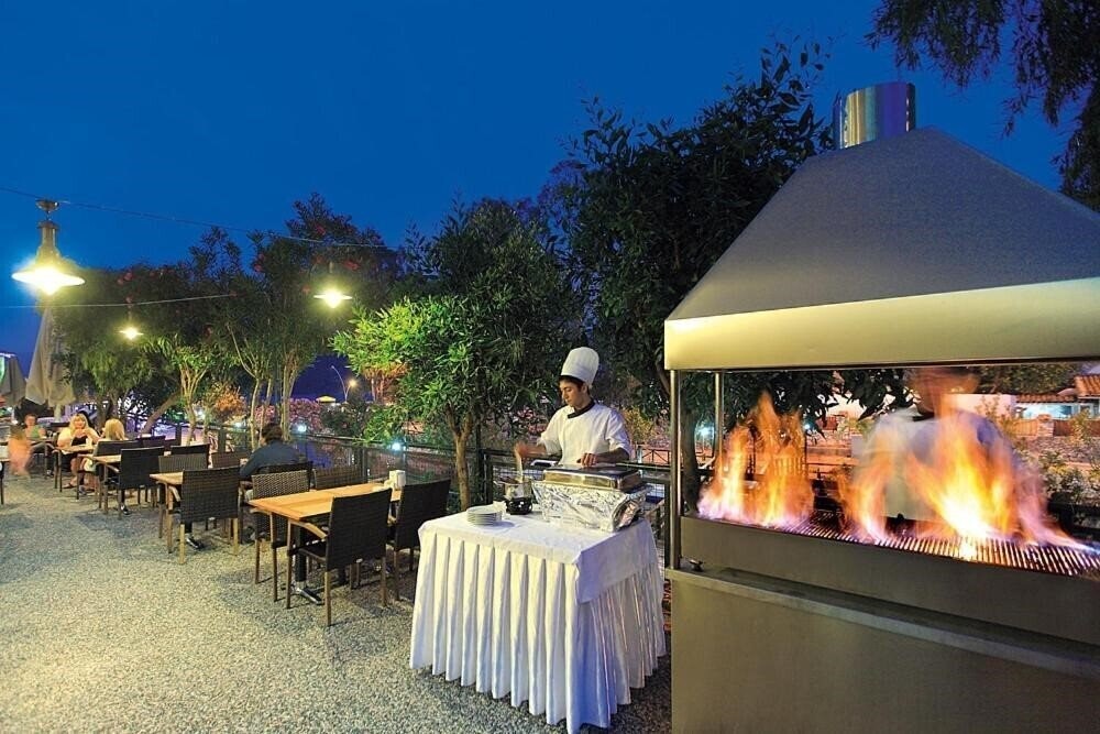 Вид Fortuna Beach Hotel 4*