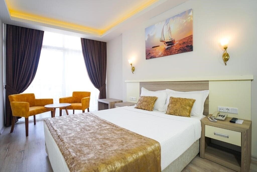 Панорама Seren Sari Hotel (ex. Blue Abacus, Han Palace, Han) 3*