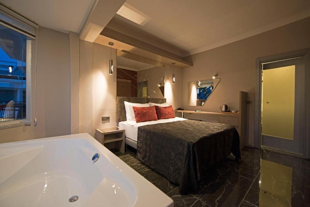 Панорама Voxx Marmaris Beach Resort 5*