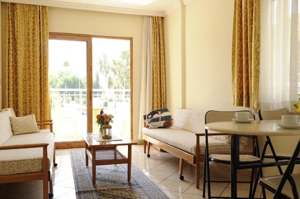 Апартаменты Arya Boutique Hotel 3*