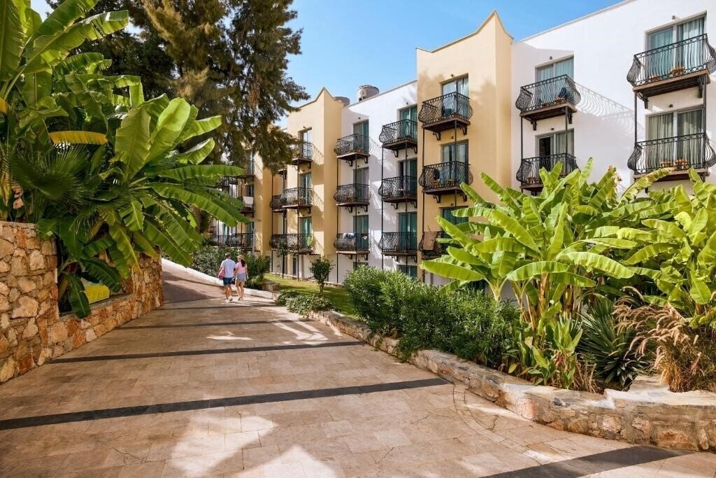 Вид Tui Magic Life Bodrum (ex. Ersan Resort & SPA, Ersan Resort, Club Ersan) 5*