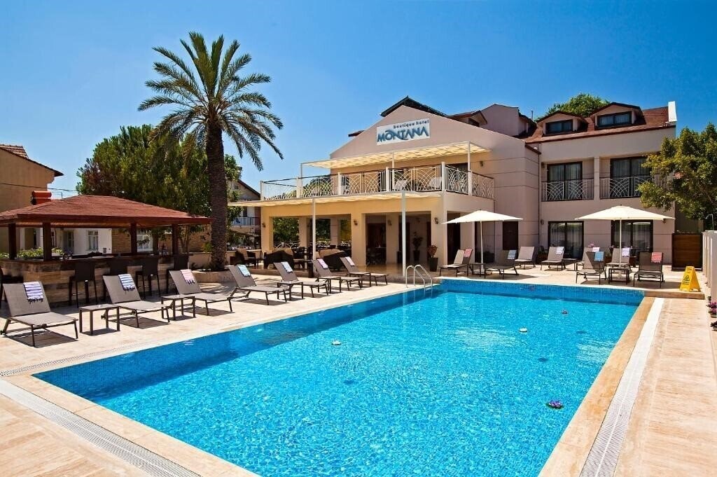 Панорама Boutique Hotel Montana 3*